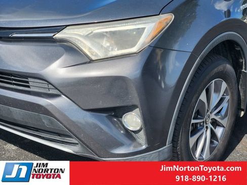 Used 2016 Toyota RAV4 XLE AWD/4WD image 10