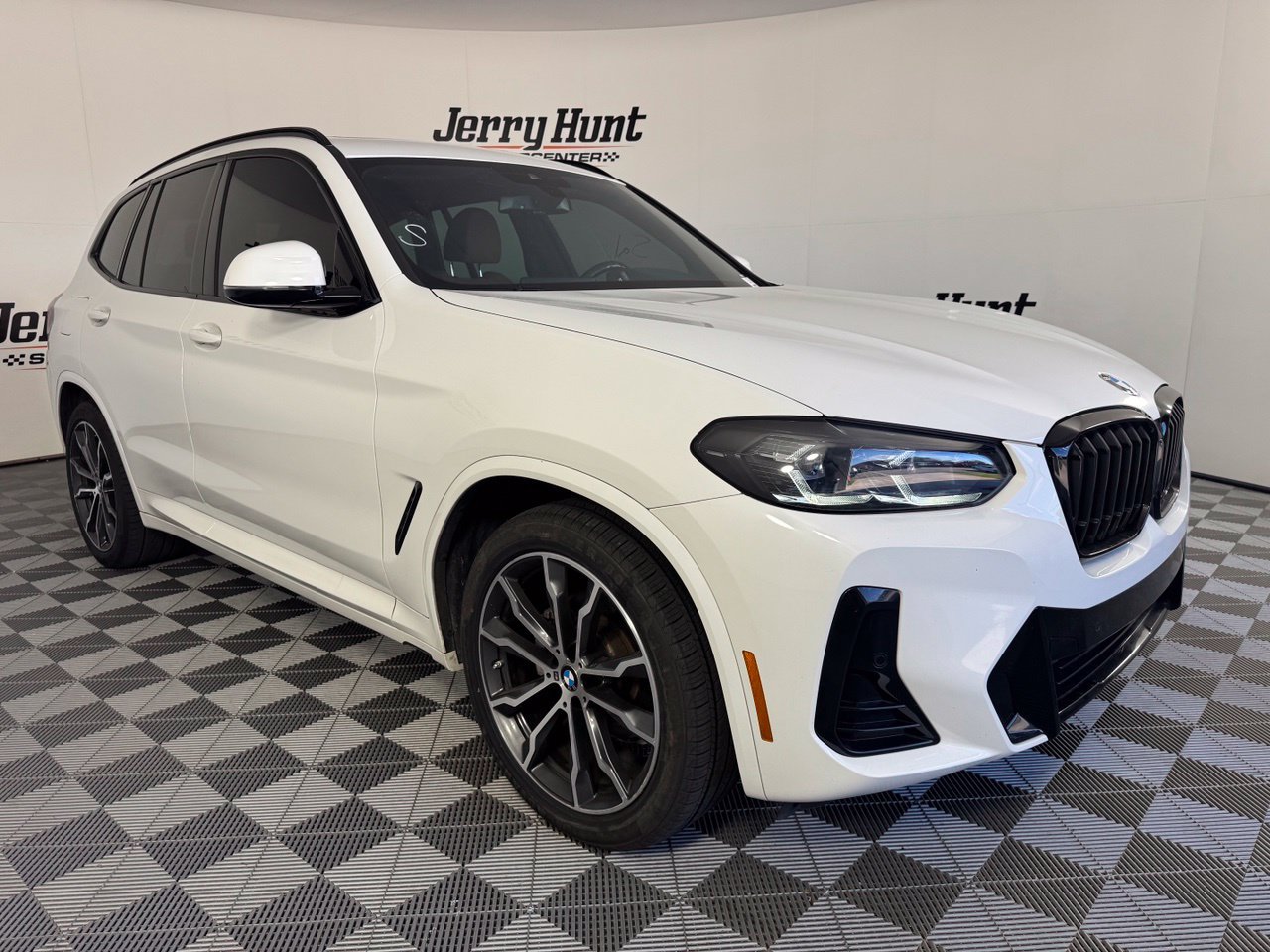 Used 2024 BMW X3 sDrive30i w/ M Sport Package RWD image 6