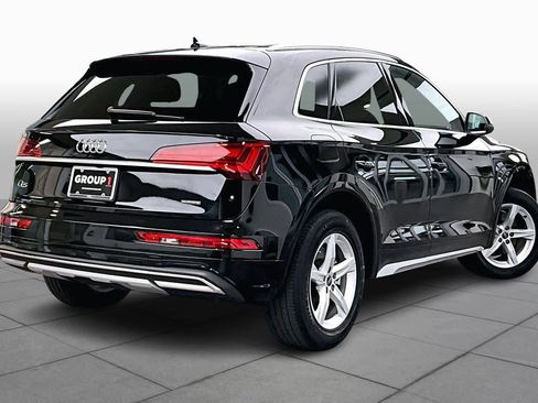 Used 2023 Audi Q5 2.0T Premium w/ Convenience Package image 12