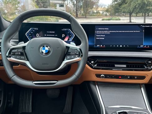 Used 2025 BMW 330i Sedan w/ Premium Package image 18