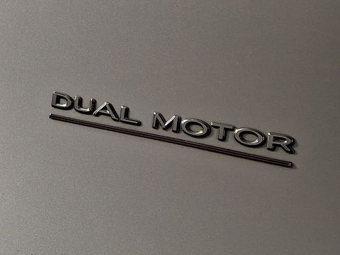 Used 2023 Tesla Model Y Performance image 29