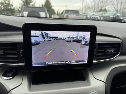 Used 2022 Ford Explorer XLT w/ Equipment Group 202A image 31