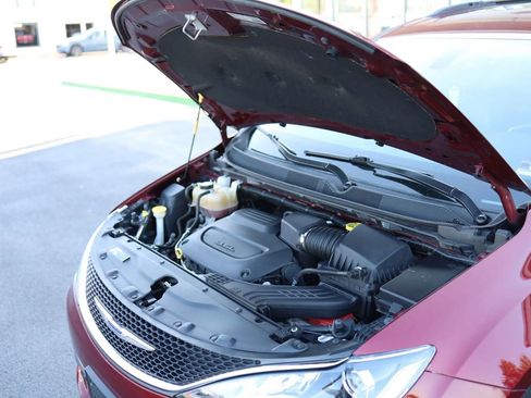 Used 2019 Chrysler Pacifica Limited FWD image 53