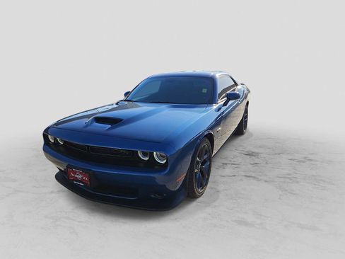 Used 2023 Dodge Challenger R/T w/ Blacktop Package image 4