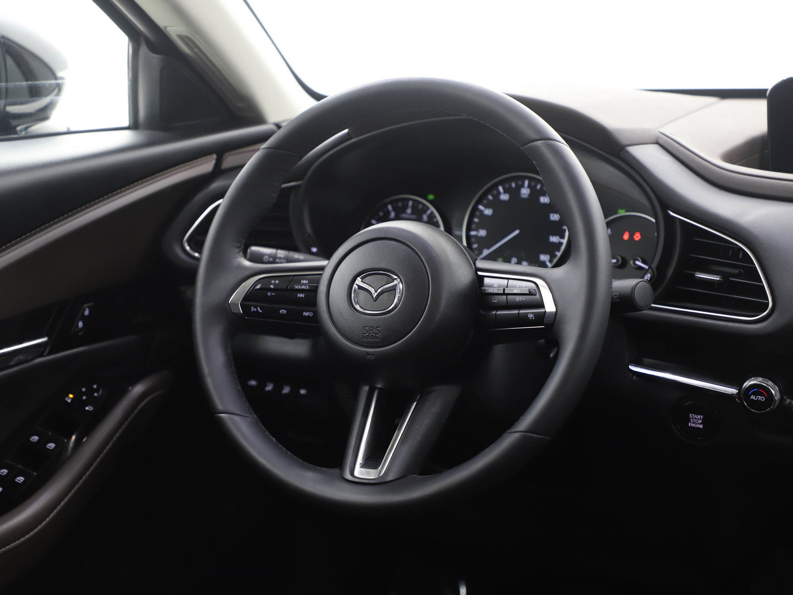 Used 2024 MAZDA CX-30 AWD 2.5 S w/ Premium Package image 14
