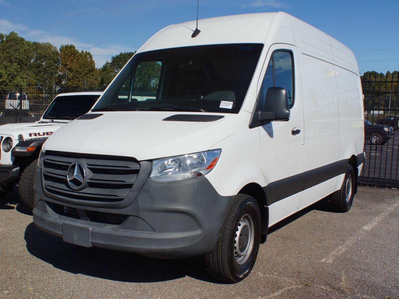 Used 2024 Mercedes-Benz Sprinter 2500 image 1