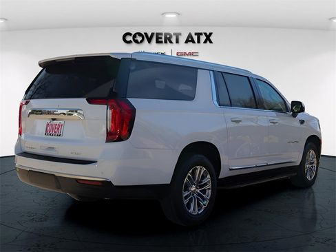 Used 2021 GMC Yukon XL SLT w/ SLT Premium Package image 7