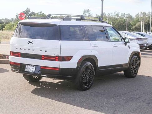 Used 2025 Hyundai Santa Fe Calligraphy FWD image 5
