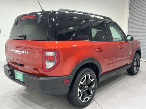 Used 2024 Ford Bronco Sport Outer Banks w/ Tech Package image 8