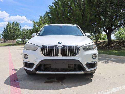 Used 2017 BMW X1 sDrive28i FWD image 2