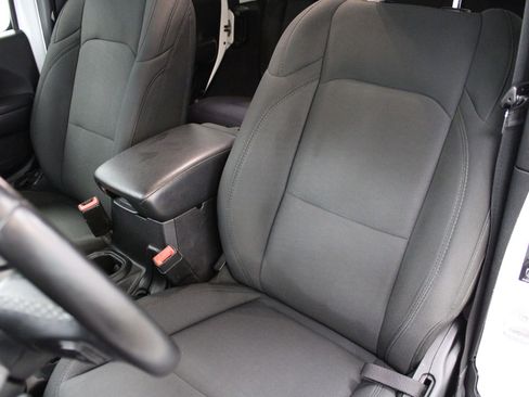 Used 2020 Jeep Wrangler Unlimited Willys image 12