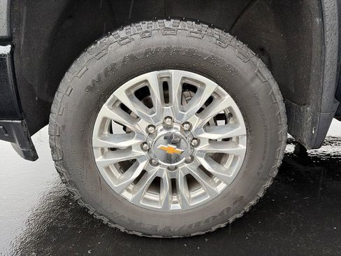 Used 2022 Chevrolet Silverado 3500 High Country w/ Z71 Off-Road Package AWD/4WD image 29