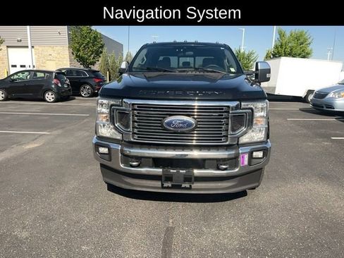 Used 2022 Ford F350 XLT w/ XLT Premium Package AWD/4WD image 4