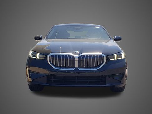 New 2027 BMW 530i xDrive w/ Premium Package AWD/4WD image 2