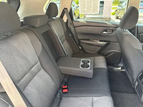 Used 2025 Nissan Rogue SV AWD/4WD image 21