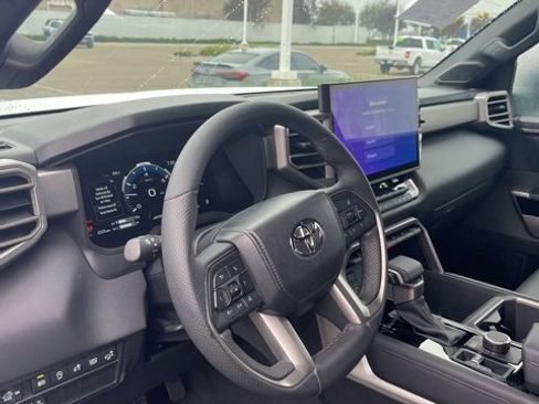 Used 2025 Toyota Tundra Limited image 14
