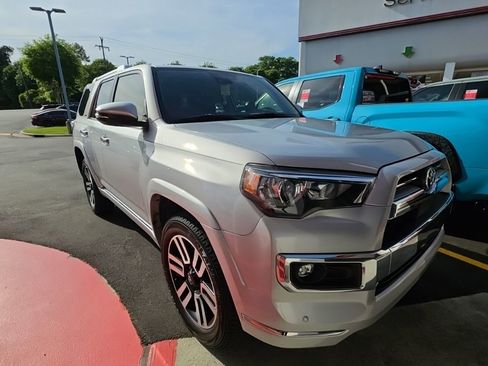 Used 2023 Toyota 4Runner Limited AWD/4WD image 5