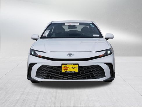 Certified 2025 Toyota Camry SE image 2