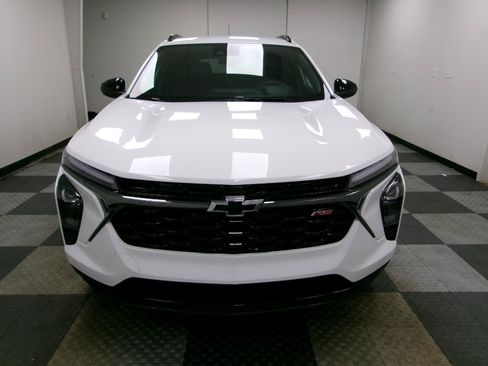 Used 2025 Chevrolet Trax RS w/ Driver Confidence Package FWD image 14