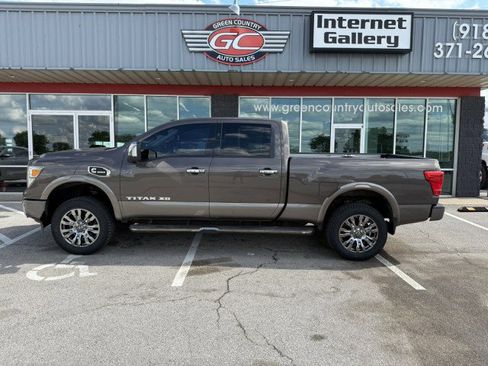 Used 2016 Nissan Titan Platinum Reserve image 5