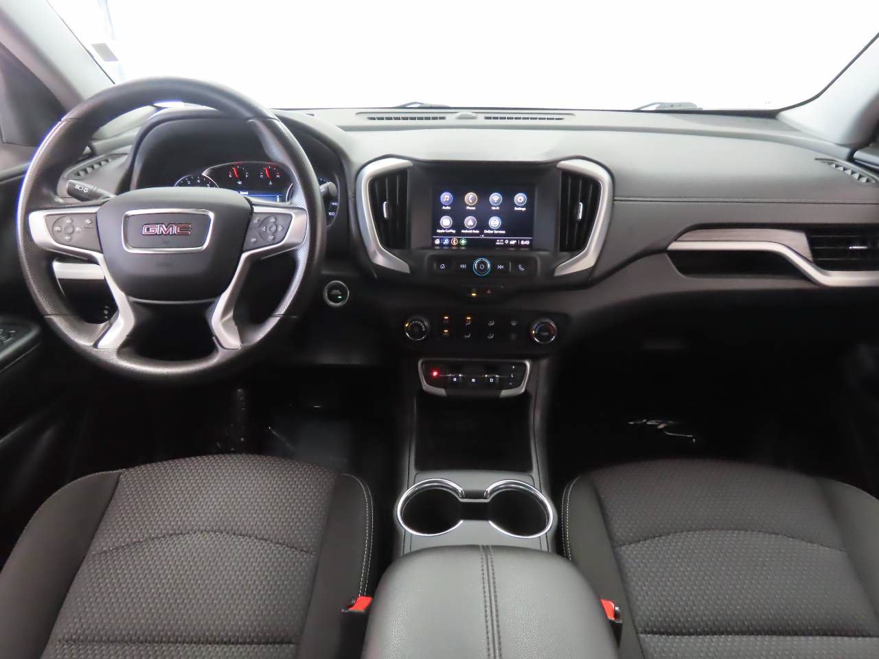 Used 2024 GMC Terrain SLE FWD image 15