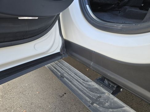 Certified 2024 Land Rover Range Rover Sport Dynamic SE image 31