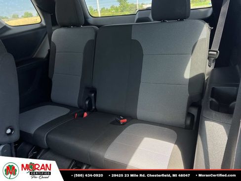 Used 2020 Chevrolet Traverse LT FWD image 14