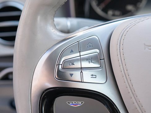 Used 2017 Mercedes-Benz S 550 550 w/ Premium Package image 24