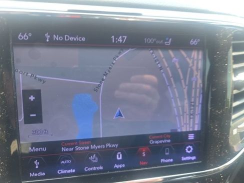 Used 2020 Jeep Grand Cherokee Trailhawk w/ Trailhawk Luxury Group AWD/4WD image 10
