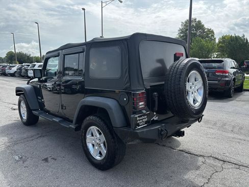 Used 2014 Jeep Wrangler Unlimited Sport w/ Quick Order Package 24S AWD/4WD image 5