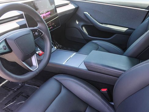 Used 2025 Tesla Model 3 RWD image 18
