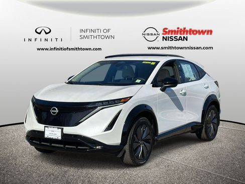 Used 2024 Nissan Ariya AWD image 2