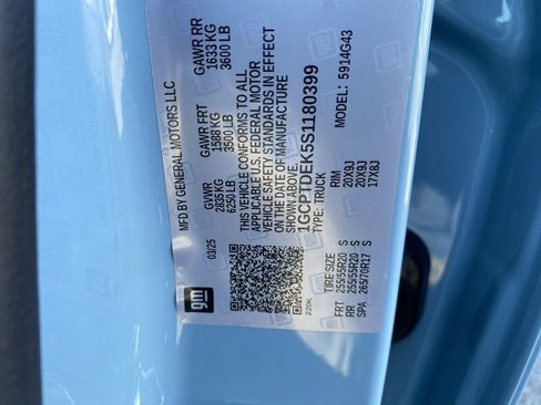 New 2025 Chevrolet Colorado Z71 image 33