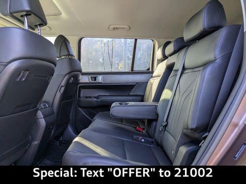 Used 2025 Hyundai Santa Fe XRT image 16