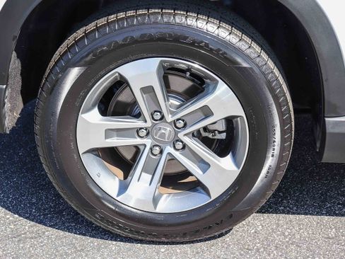 Certified 2024 Honda Pilot EX-L image 8