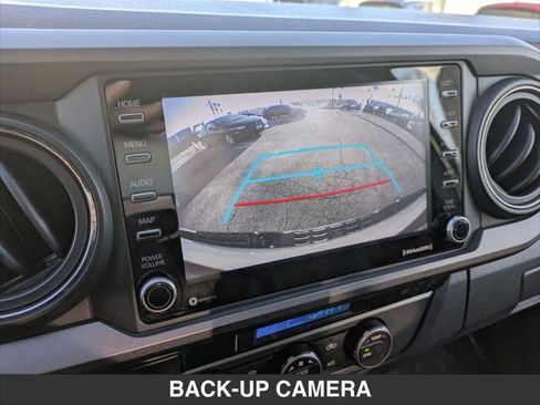 Used 2021 Toyota Tacoma TRD Sport w/ Technology Package image 14