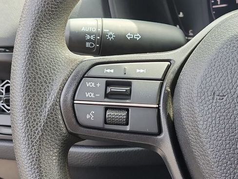Used 2025 Honda Accord LX image 20
