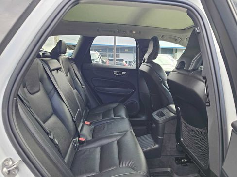 Certified 2025 Volvo XC60 T8 Plus w/ Protection Package Premier AWD/4WD image 12
