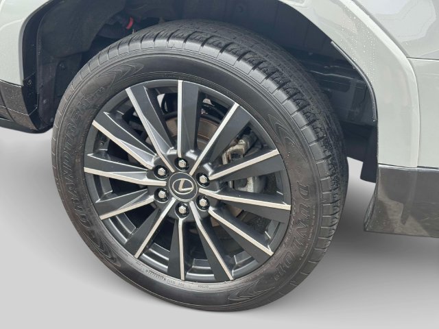 Used 2024 Lexus GX 550 w/ Accessory Package (2T) AWD/4WD image 9