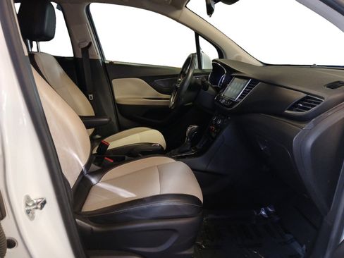 Used 2019 Buick Encore Preferred image 15