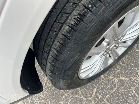 Used 2018 Cadillac XT5 FWD image 7