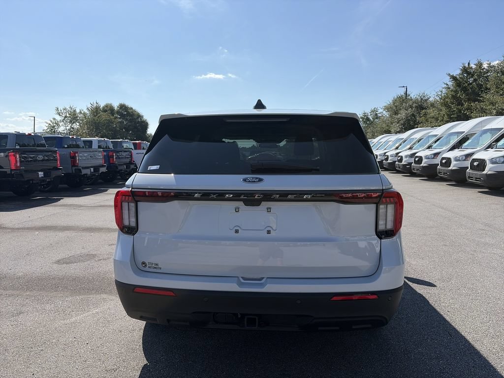 New 2026 Ford Explorer Active RWD image 6