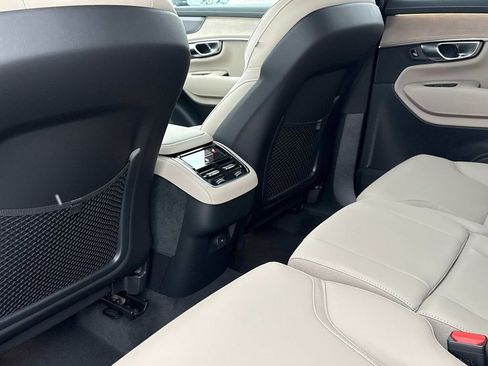 New 2026 Volvo XC90 B5 Plus w/ Protection Package image 9