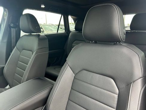 New 2026 Volkswagen Atlas Cross Sport SEL R-Line AWD/4WD image 17