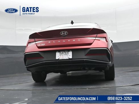 Used 2024 Hyundai Elantra SEL FWD image 37