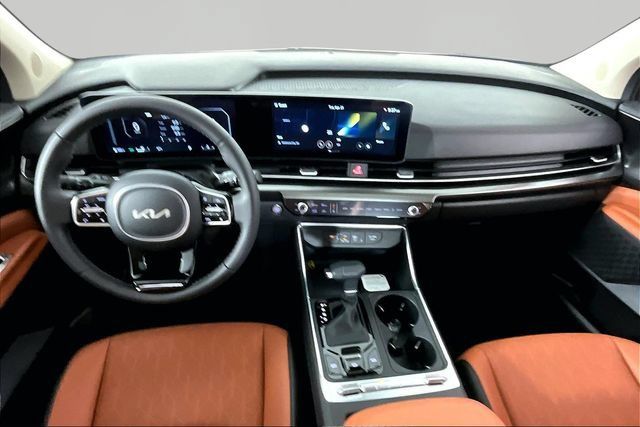 New 2026 Kia Carnival SX w/ SX Dark Edition Package FWD image 6