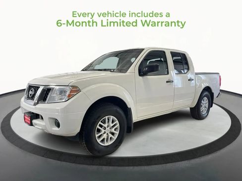 Used 2019 Nissan Frontier SV image 3