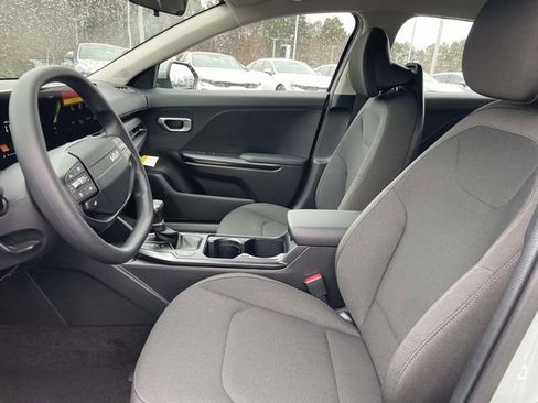 New 2026 Kia K4 LXS image 3