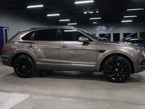 Used 2017 Bentley Bentayga AWD/4WD image 6