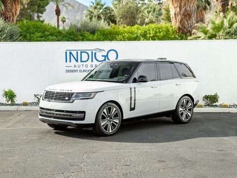 Certified 2025 Land Rover Range Rover SE image 1